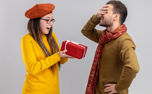 The Art of Gifting Strangers: How to Pick the Perfect Gift Without Guessing Wrong