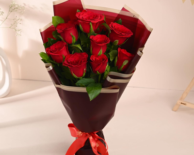 FlowerAura Premium Fresh Live Flower Bouquet of 8 Red Roses