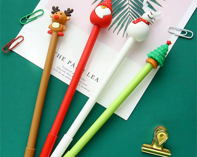 Glitreeprops Christmas present gift combo set for kids | Xmas gift bag 10 items cute school stationery pen pencil eraser diary keychain stickers badge