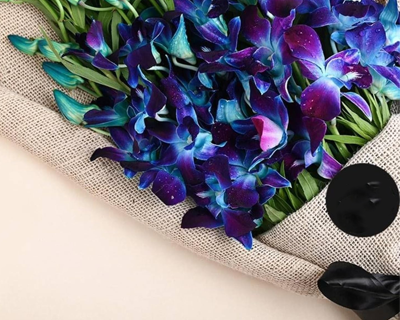FlowerAura Premium Fresh Live Flower Bouquet