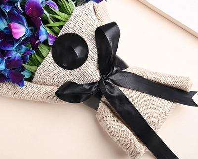 FlowerAura Premium Fresh Live Flower Bouquet